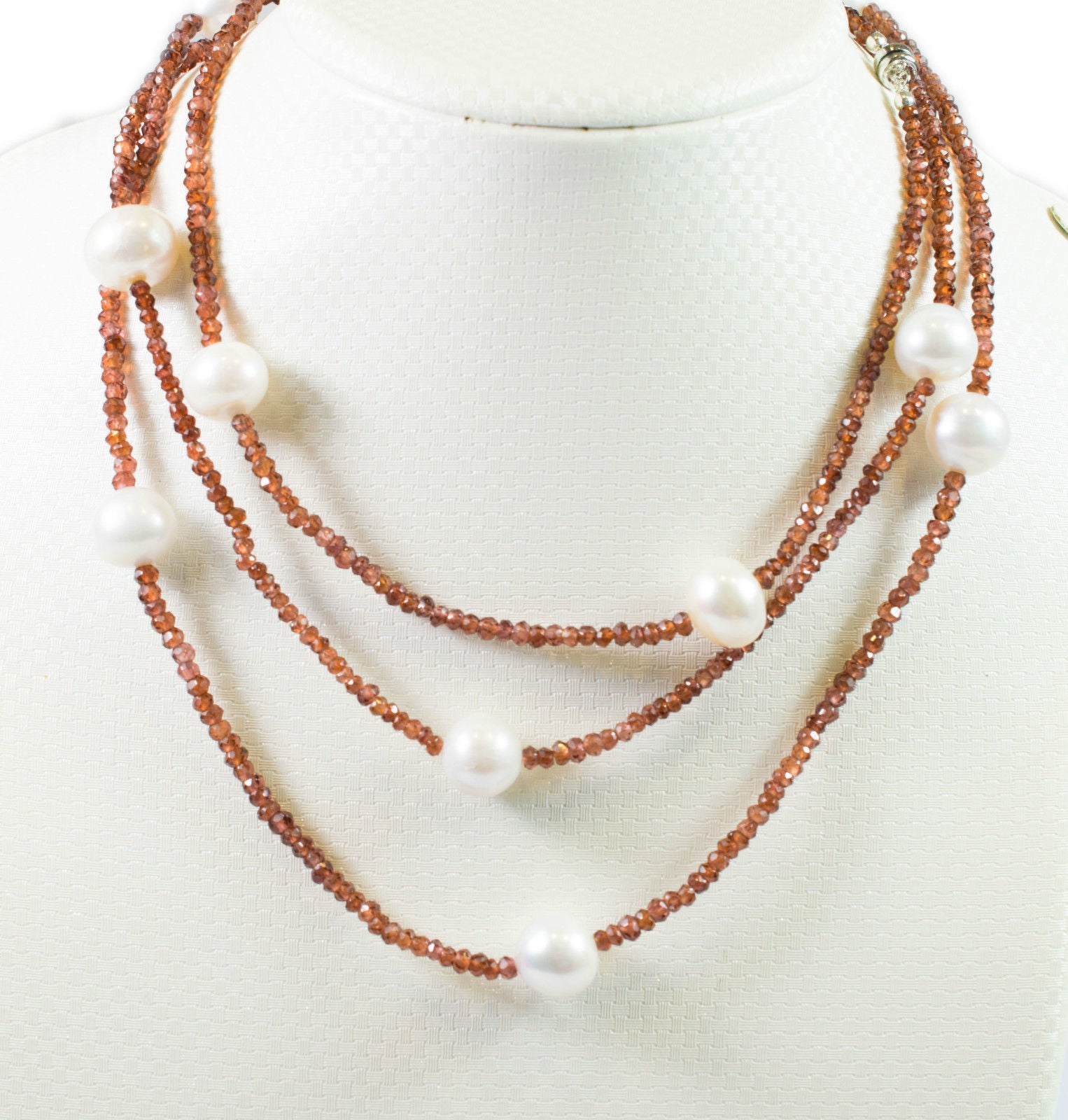 Halskette Granada Echte Perlen mit facettierten Granaten